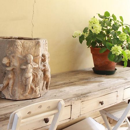 B&B Chiara Biella Bagian luar foto