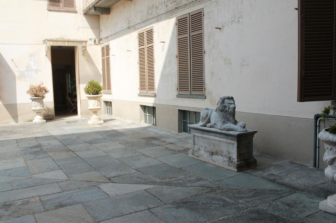 B&B Chiara Biella Bagian luar foto