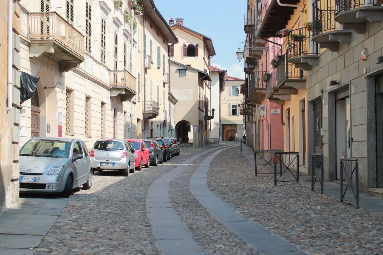 B&B Chiara Biella Bagian luar foto